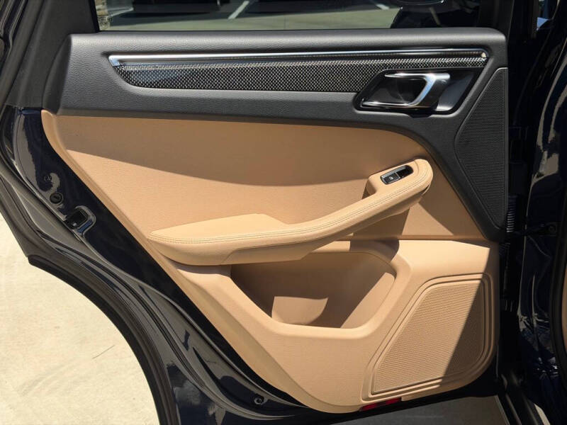 2021 Porsche Macan S