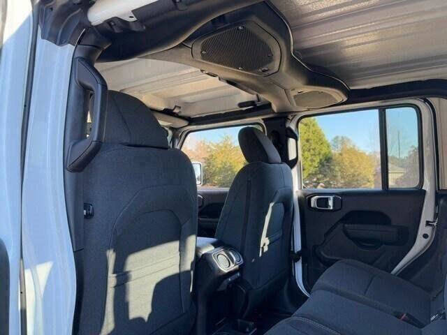 2025 Jeep Gladiator NightHawk