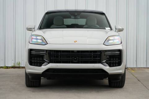 2024 Porsche Cayenne Turbo E-Hybrid Coupe