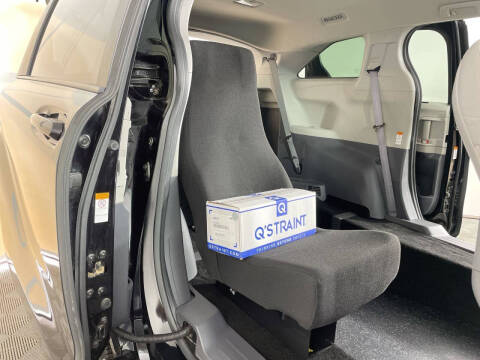 2023 Toyota Sienna LE 8-Passenger