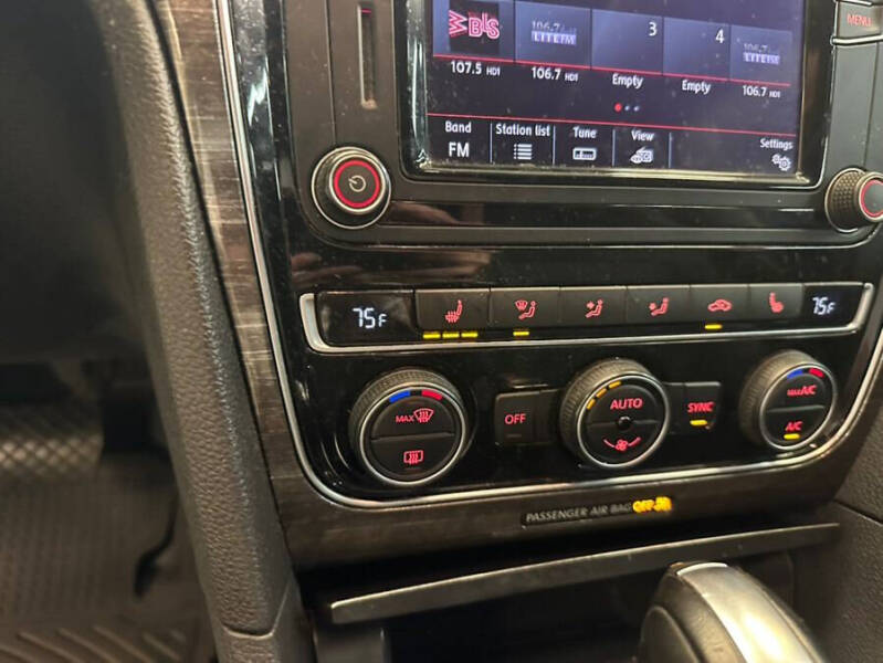 2018 Volkswagen Passat 2.0T SE