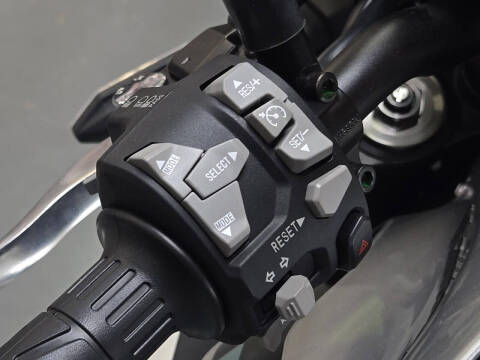 2025 Kawasaki Z900 ABS