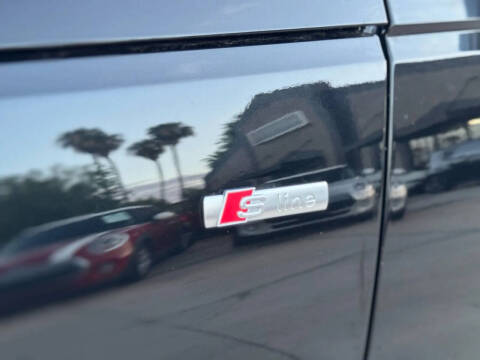 2017 Audi A4 2.0T quattro Premium Plus