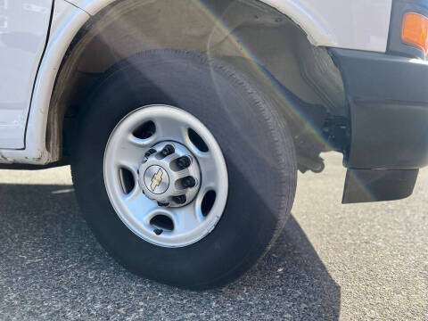 2021 Chevrolet Express 2500