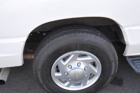 2010 Ford E-Series E-350 SD XLT