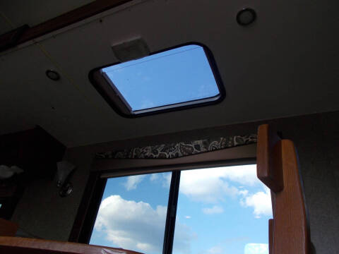 2014 Coachmen RV Liberty Edition