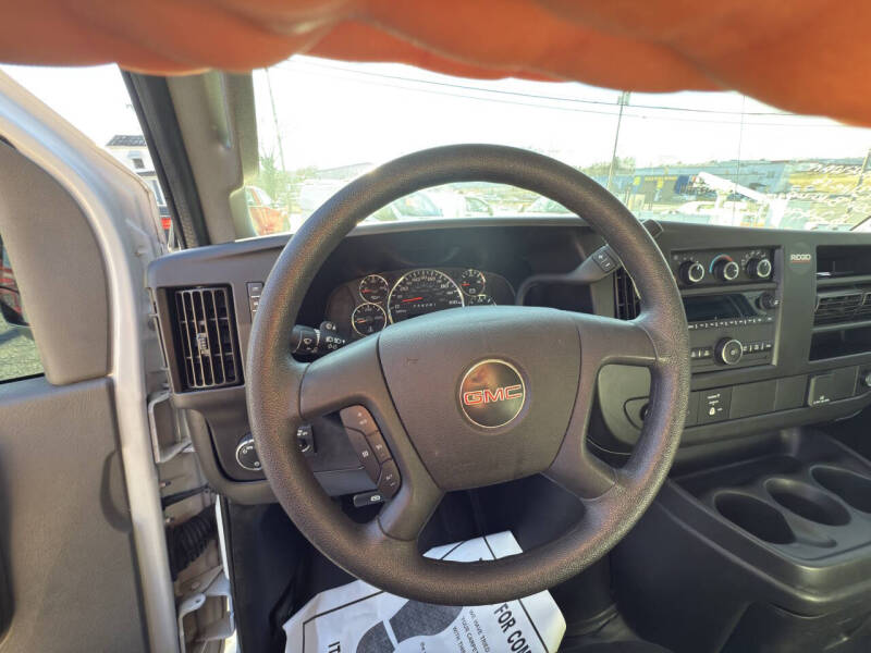 2021 GMC Savana 2500