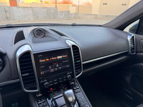 2018 Porsche Cayenne S
