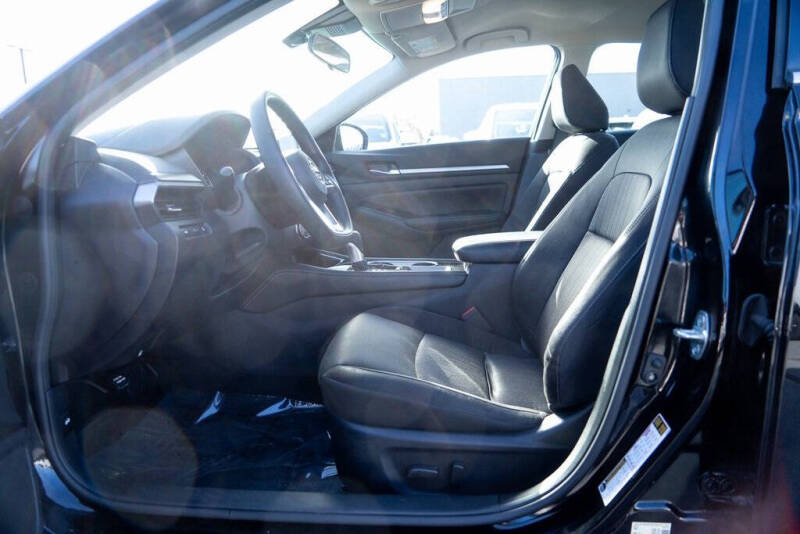 2023 Nissan Altima 2.5 SV