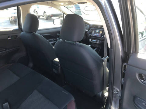 2023 Nissan Versa SR