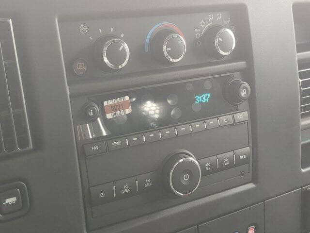 2025 Chevrolet Express 2500