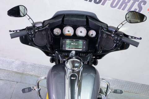 2014 Harley-Davidson Street Glide Special
