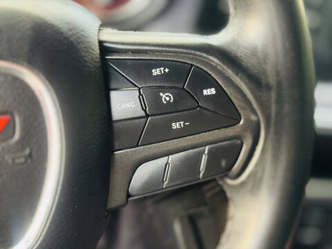 2017 Dodge Challenger SXT