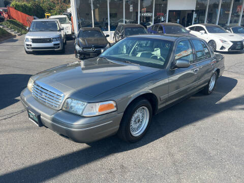 2002 Ford Crown Victoria for sale at APX Auto Brokers in Edmonds WA