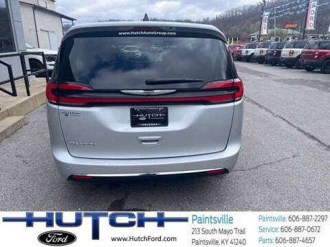 2024 Chrysler Pacifica Touring L
