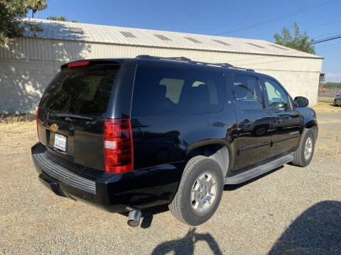 2014 Chevrolet Suburban LT