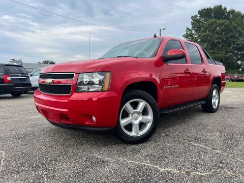2008 Chevrolet Avalanche for sale at CarWorx LLC in Dunn NC