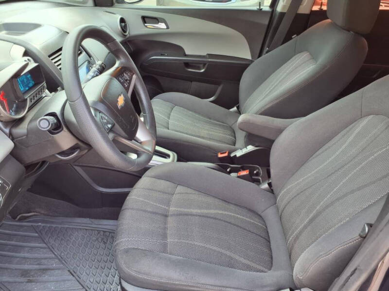 2015 Chevrolet Sonic LT Auto