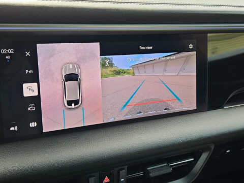 2025 Porsche Macan 4S Electric