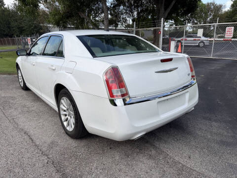 2013 Chrysler 300