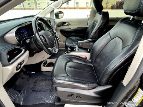 2021 Chrysler Pacifica Touring L