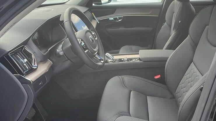 2026 Volvo XC90 B6 Plus 7P