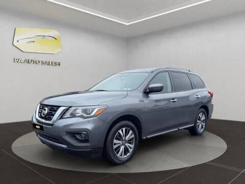 2018 Nissan Pathfinder SV