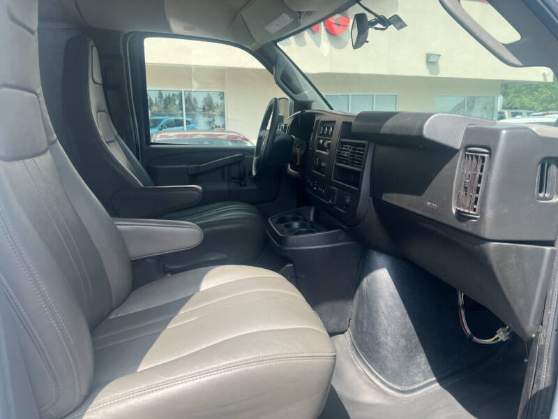 2019 Chevrolet Express 2500