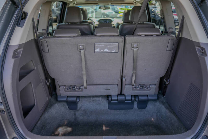 2011 Honda Odyssey EX-L w/DVD