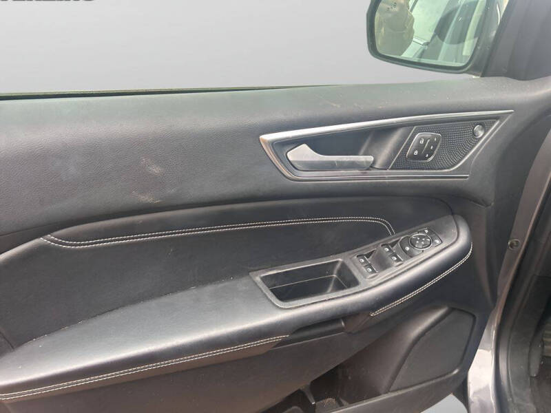 2021 Ford Edge Titanium