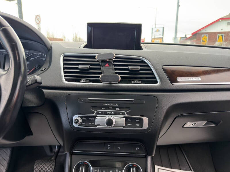 2016 Audi Q3 2.0T quattro Premium Plus