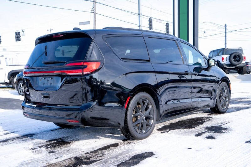 2025 Chrysler Pacifica Limited