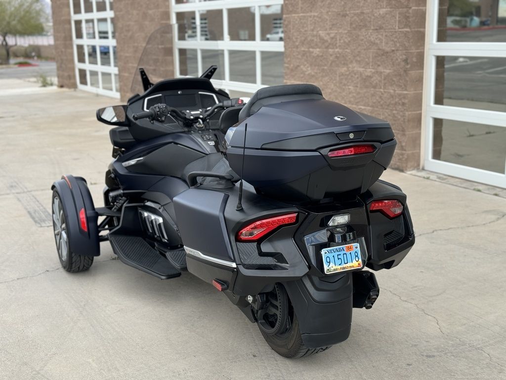 2022 Can-Am Spyder RT Sea-To-Sky 9