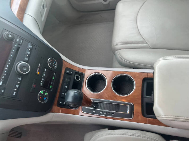 2008 Saturn Outlook XR