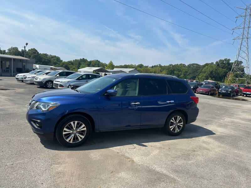 2018 Nissan Pathfinder SV