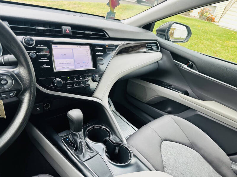 2019 Toyota Camry LE