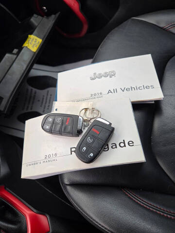 2016 Jeep Renegade Trailhawk
