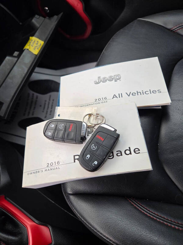 2016 Jeep Renegade Trailhawk