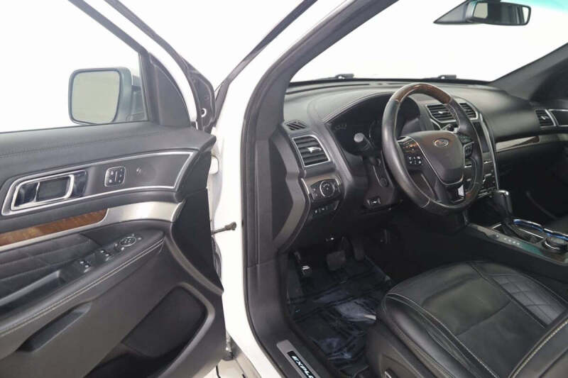 2016 Ford Explorer Platinum