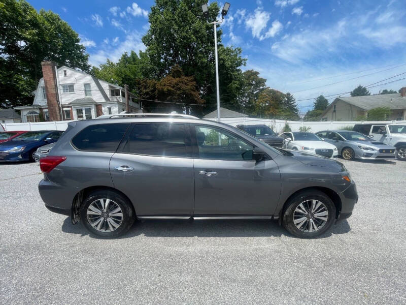 2017 Nissan Pathfinder S