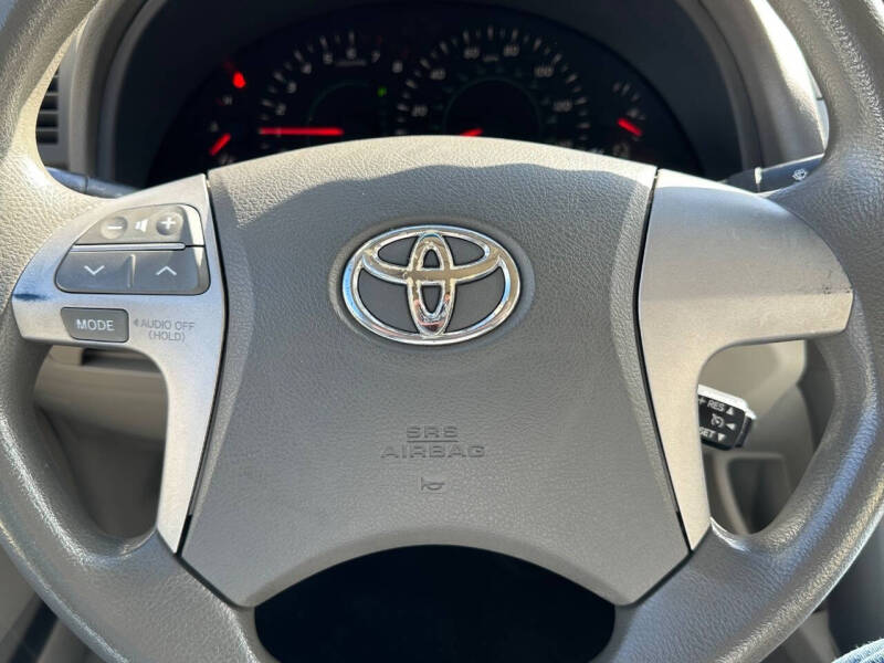 2009 Toyota Camry LE