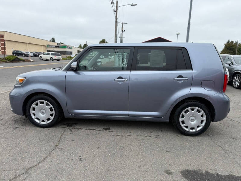 2009 Scion xB