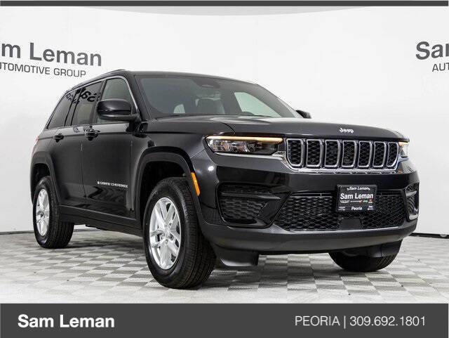 2025 Jeep Grand Cherokee for sale at Sam Leman Chrysler Jeep Dodge of Peoria in Peoria IL