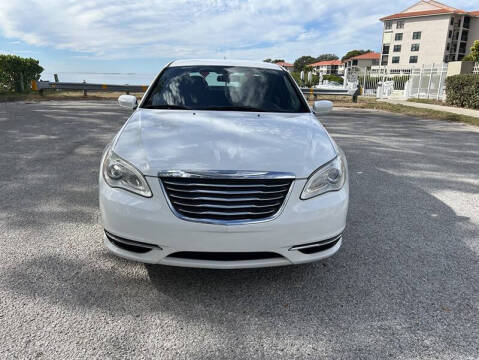 2013 Chrysler 200 LX