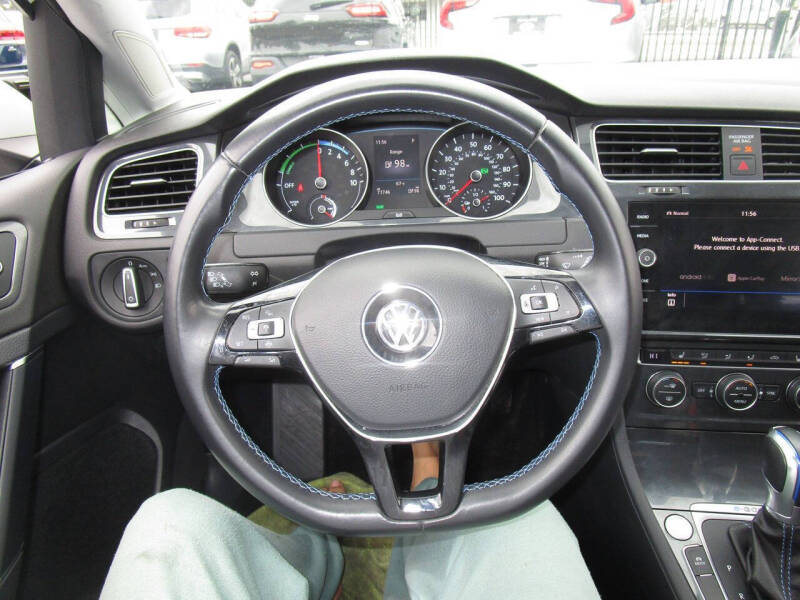 2019 Volkswagen e-Golf SE