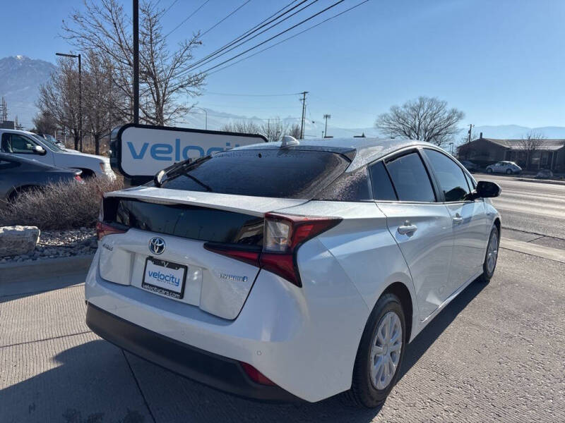 2021 Toyota Prius LE