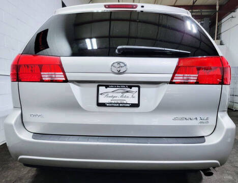 2004 Toyota Sienna