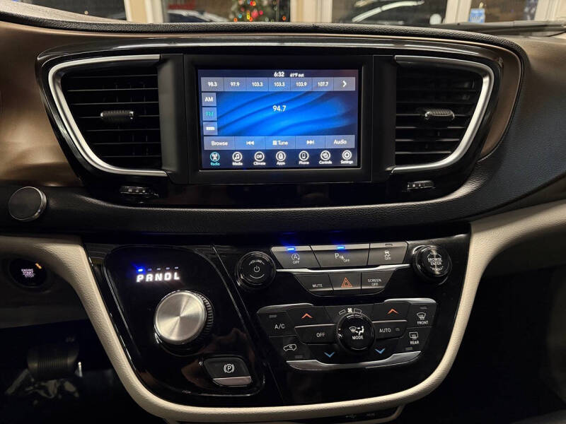 2018 Chrysler Pacifica Touring L