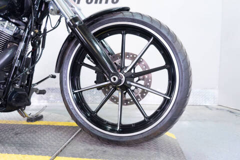 2015 Harley-Davidson Breakout