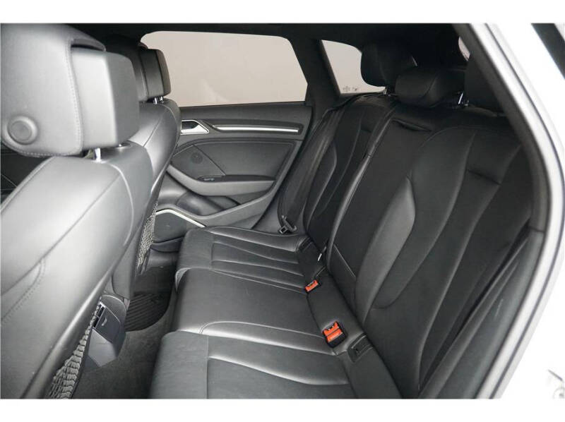 2017 Audi A3 Sportback e-tron 1.4T Premium Plus